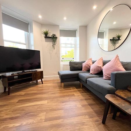 Lovely Apartment, One Minute From Bournemouth Beach And Town. المظهر الخارجي الصورة